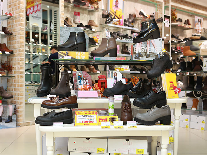 nhung-cho-dau-moi-o-quang-chau-trung-quoc-4