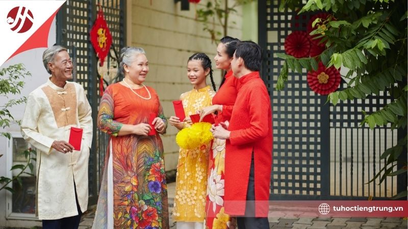 cphong-tuc-li-xi-trung-quoc